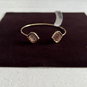 Decorative bracelet